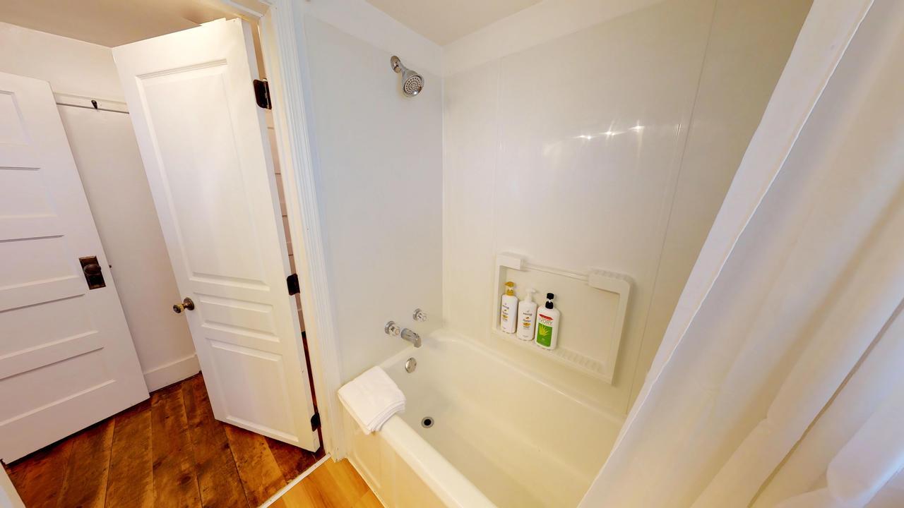 Hot Tub And Grandma'S Cottage, Charming And Nostalgic Blanding Luaran gambar